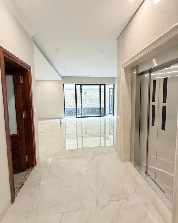 Bán liền 🌊 kề hd mon city hàm nghi lô tt02 - 12 từ liêm 130m² x 6 tầng, mt 6m - ki