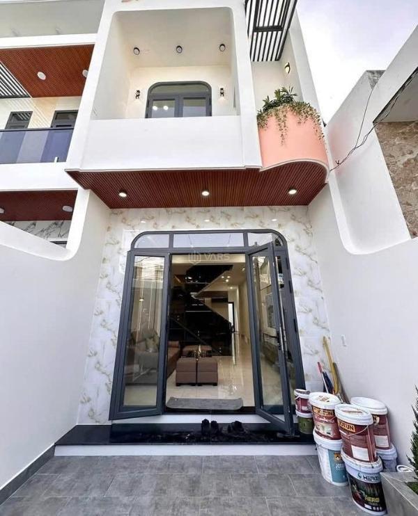 🏡 💥 mới căn nhà lầu view sông ngay gần trung tâm phường