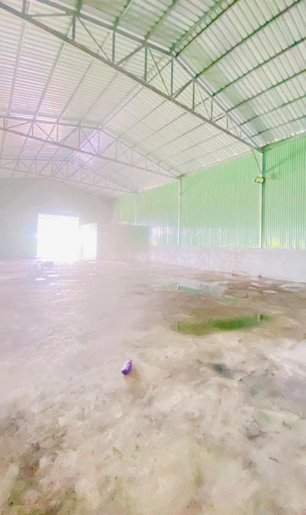 Cho thuê kho 264 m2 kdc ngân thuận 🏚️ có điện 3 pha 14 triệu