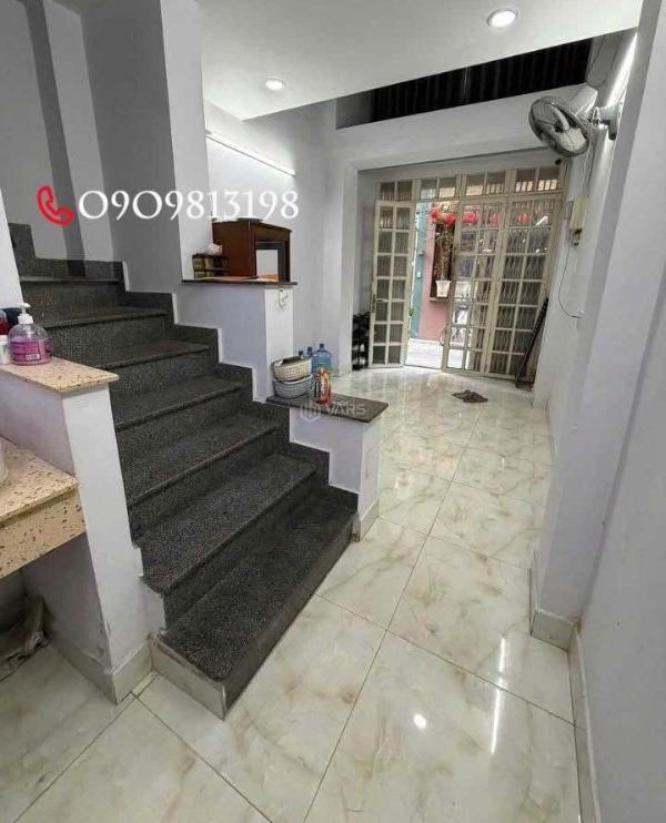 ♥️♥️♥️bán nhanh nhà q5 shr 🏣 p.chợ quán sang tên ở ngay.♥️♥️♥️