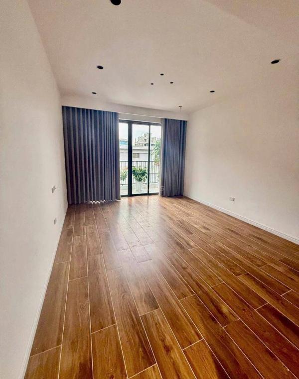 Siêu phẩm cầu giấy 45m2, lô 🏣 góc 3 mặt thoáng, 11.x tỷ, ngay gần công viên.