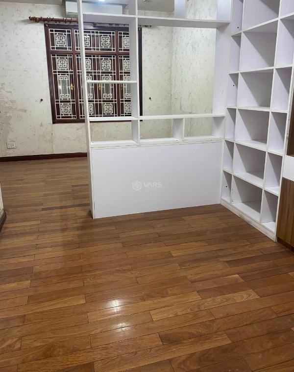 Cho thuê biệt thự mới hiện đại kđt mỹ đình 1. dt 200m xây 4 tầng, mt 12m. giá ☘ 50