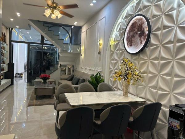 🎇🎆 Nhà mê hiện đại - mặt tiền Hoàng Diệu - khu vực kinh doanh đắc địa - định cư ổn định lâu dài 🎇🎆