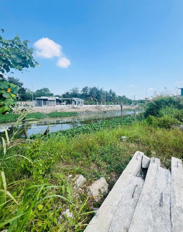 Cho thuê đất 1000m² hai mặt tiền lộ & sông, đ. hoàng quốc việt 👍 , cần thơ