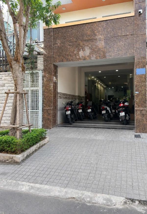 Chủ cần bán Nhà mặt phố 104m²