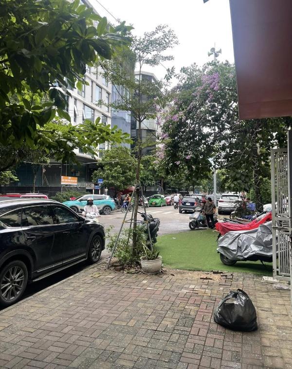 Cần bán Nhà mặt phố 90m²