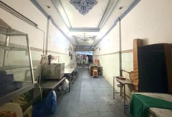 Bán Nhà mặt phố 100m²