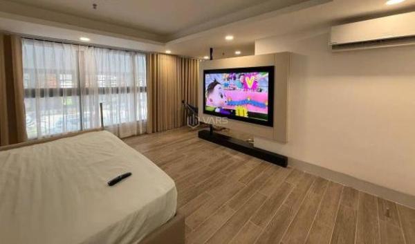 Bán Nhà mặt phố 142m²
