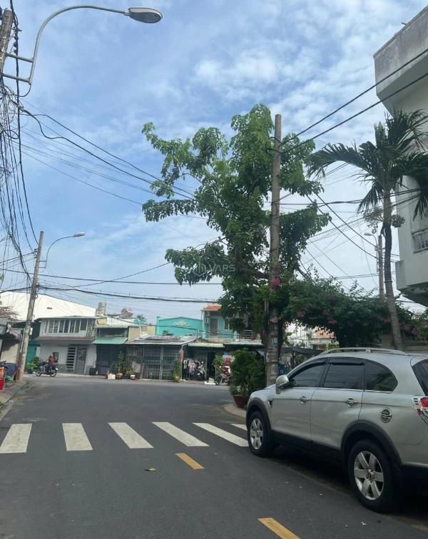 Bán Nhà mặt phố 100m²