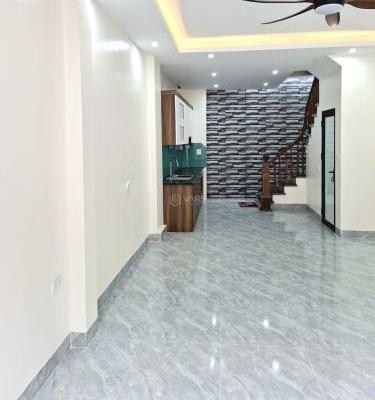 <mark style="background-color: transparent; font-weight: 400; ">Nhà Mới Đại Tự 40m² - Nhỉnh Nhẹ 6 Đồng - 🏘️ Mặt Ngõ, Ô Tô Đỗ Cửa - Tiện Ích Bạt Ngàn...</mark>