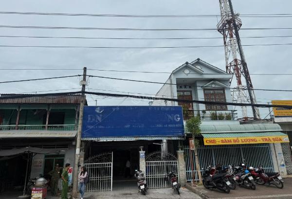 Chủ cần bán Nhà mặt phố 300m²