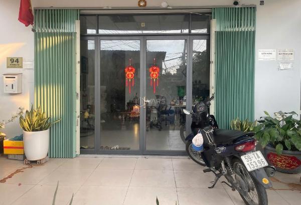 Bán nhà mặt tiền 180m2 đường số 18, linh 🏘️ trung, thủ đức giá nhỉnh 5 tỷ mô tả nhà