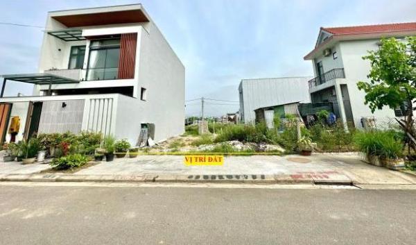 BÁN ĐẤT 105M2 KQH KIM LONG, BÊN CẠNH ĐƯỜNG NGUYỄN HOÀNG, GẦN UBND PHƯỜNG KIM LONG, TP ☘ HUẾ