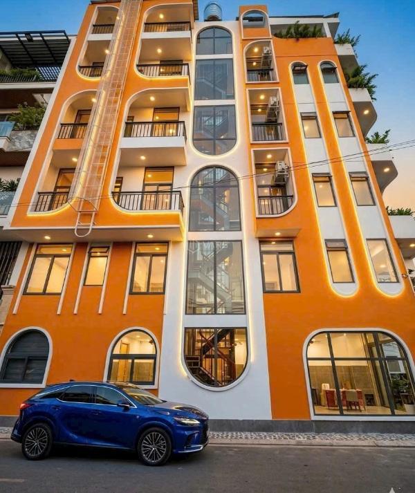 Bán Nhà mặt phố 105m²