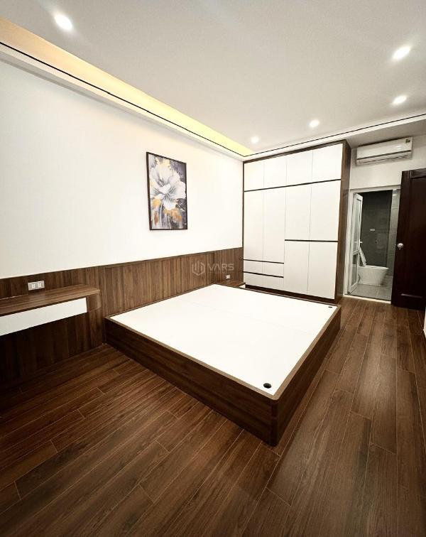 Tôi là chủ nhà cần bán chung cư cao cấp 83 m2,2 pn tòa 165 👍 thái hà