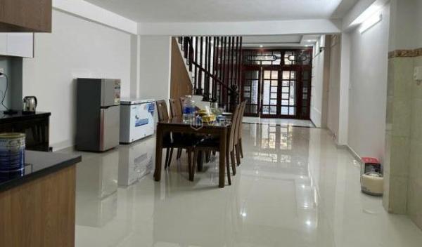 Cần bán Nhà mặt phố 90m²