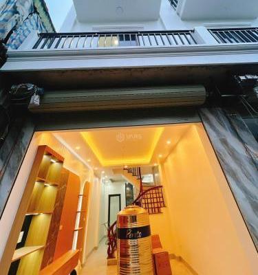 chính chủ gửi 3 tầng trần lãm gần khối bệnh 👍 viên lớn nhất tỉnh Hưng Yên