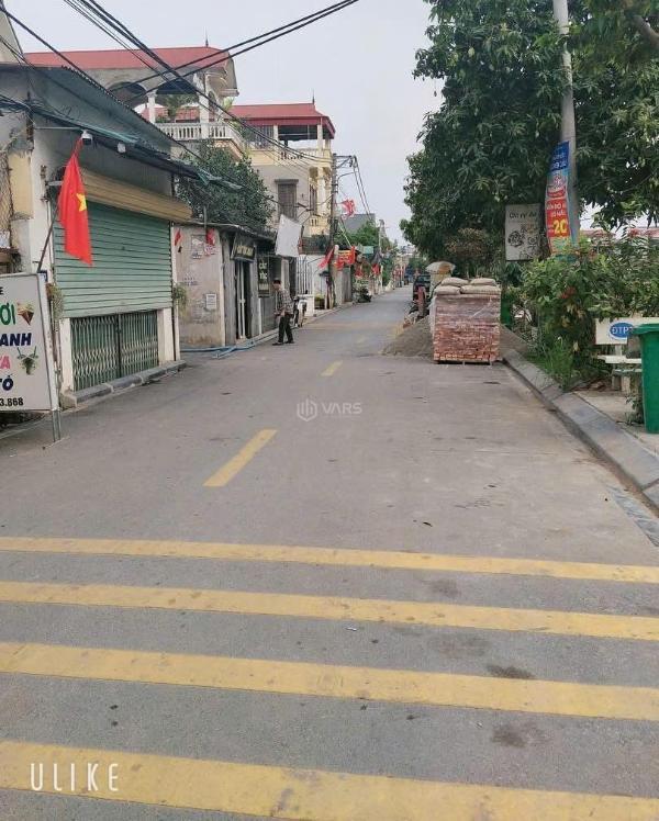 Chuyển nhượng gấp đất thổ 🏬 cư, gần trường học, trạm y tế. giá đầu tư