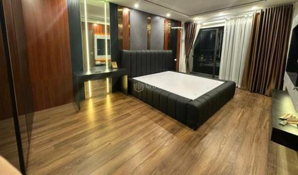 NHỈNH 9 TỶ - HÀNG XÓM VINHOMES RIVERSIDE 41M2, THANG MÁY, FULL 🔥 NỘI THẤT