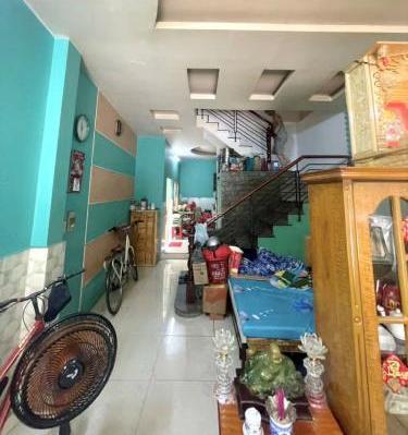 Bán Nhà mặt phố 83m²