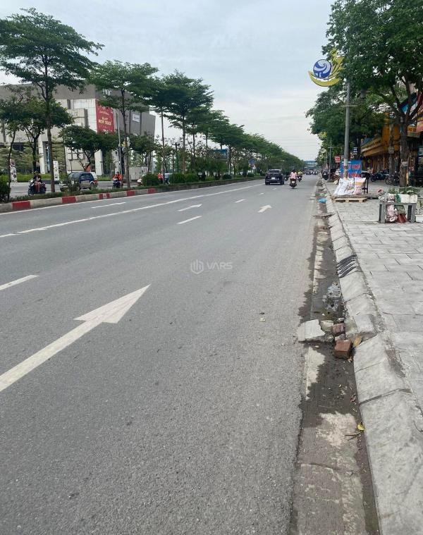 Chủ cần bán Nhà mặt phố 60m²