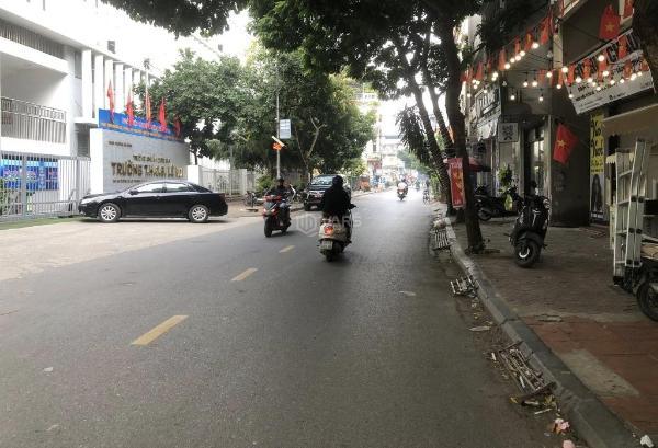 Chủ cần bán Nhà mặt phố 53m²