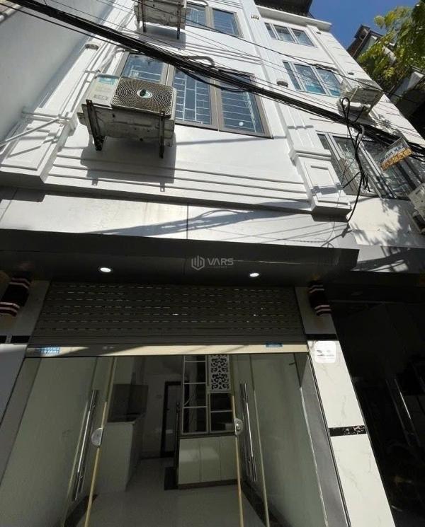 Cần bán Nhà trong hẻm 22m²