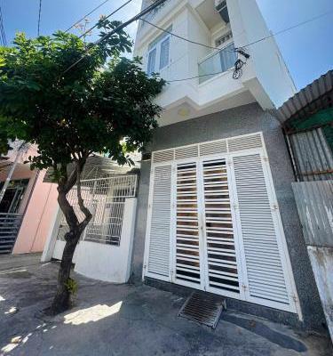 NHÀ 4 🏤 TẦNG Mặt Tiền Đường CHÂU VĂN LIÊM CÓ THANG MÁY FULL NỘI THẤT PHƯỚC LONG NHA TRANG