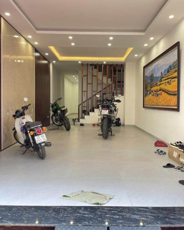 Cần bán Nhà trong hẻm 72m²