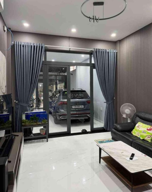 Mt d11 khu 🏠 an ninh, đồng bộ, 100m2, 4 tầng, 6pn, không lộ giới, chỉ 14.5 tỷ