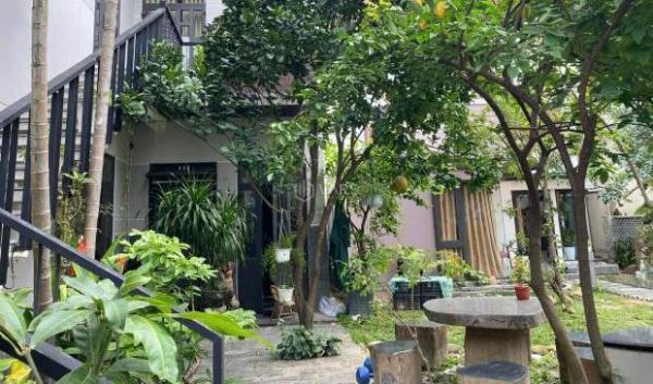 Chính chủ cho thuê căn hộ kiểu villa nhà 🏣 vườn : 2 tầng 4 căn hộ. Hiện còn 1 căn hộ tầng 2