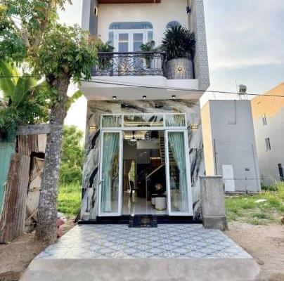 <mark style="background-color: transparent; font-weight: 400; ">BÁN NHÀ mới xây 🏚️ - Mặt Tiền - KDC CỬU LONG (Có phòng ngủ tầng trệt)</mark>
