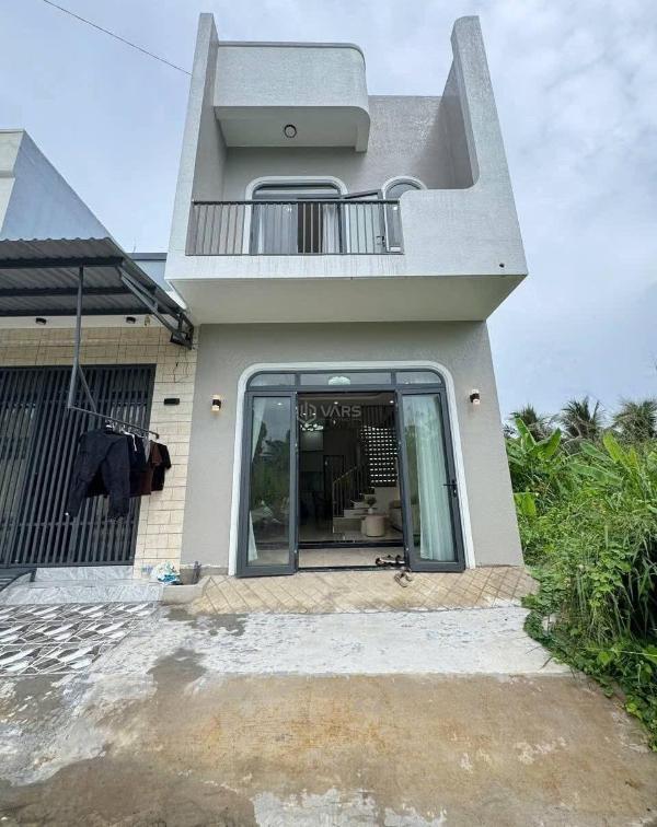 <mark style="background-color: transparent; font-weight: 400; ">Chủ gửi bán nhà 🏢 phố. giá 1 tỷ 350triệu</mark>