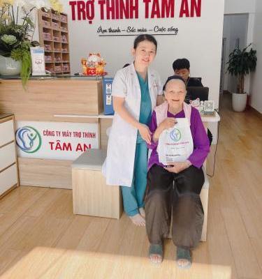 Máy trợ thính Món quà ý 🏦 nghĩa cho người thân