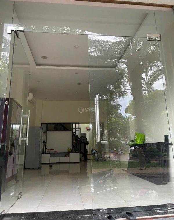 Siêu phẩm đối diện công viên 4 x 16m đường nội bộ tạ quang bửu 🏢 q8 tp.hcm