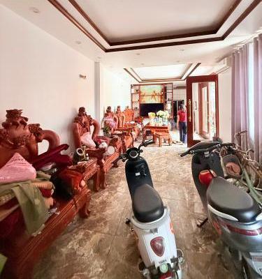 Cần bán Nhà trong hẻm 105m²