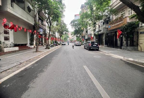 Mặt phố sơn tây 💥 - vỉa hè kinh doanh - tầm tiền hiếm trong khu vực