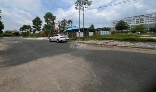 ☎️ Liên hệ: 09398***** Bưởi Miền TâyHÀNG 🏘️ NGỘP GIÁ GIÁ GẦN BỆNH VIỆN SẮP HOẠT ĐỘNG 🏡 BÁ
