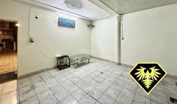 Cần bán Nhà trong hẻm 50m²