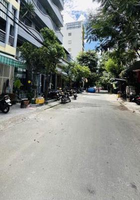 Bán Nhà mặt phố 68m²