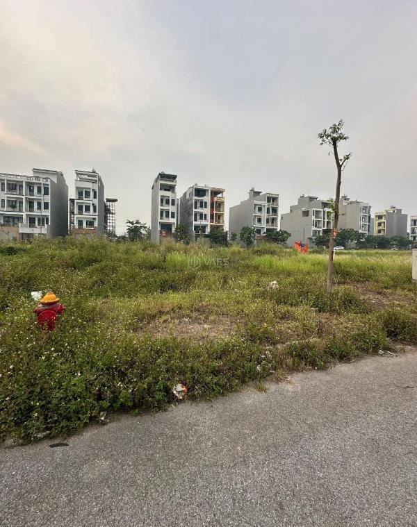 Bán giãn 🏦 dân khắc niệm 2 cực đẹp hướng đông nam giá 6,75 tỷ
