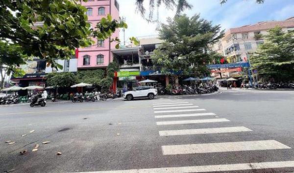 Cần bán Nhà mặt phố 217m²