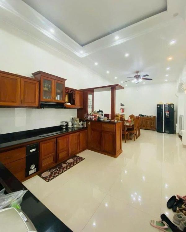 Cho thuê biệt thự góc 2 🏠 mặt tiền khu nam cần thơ 20 triệu
