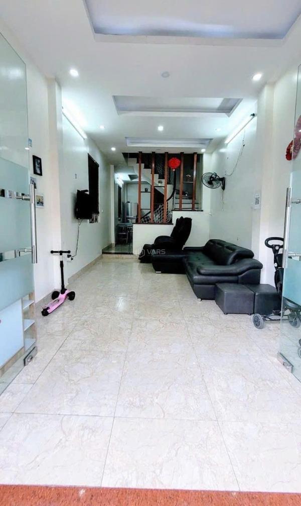 Cho thuê Nhà mặt phố 45m²