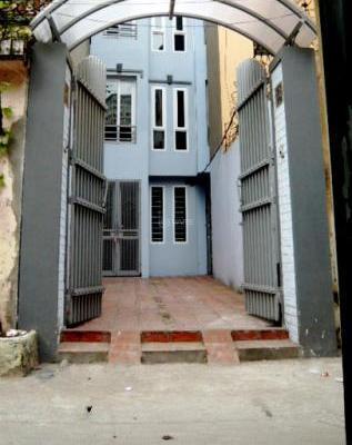 Cho thuê nhà riêng 4,5 tầng TDT 125 m2 có sân đầy đủ tiện nghi (gần trung 🏚️ tâm Hà nội)