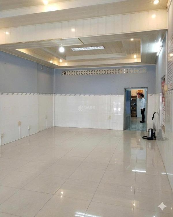 Bán nhà 🏠 mặt tiền 300m2 trần hưng đạo - an giang. giá nhỉnh 8 tỷ