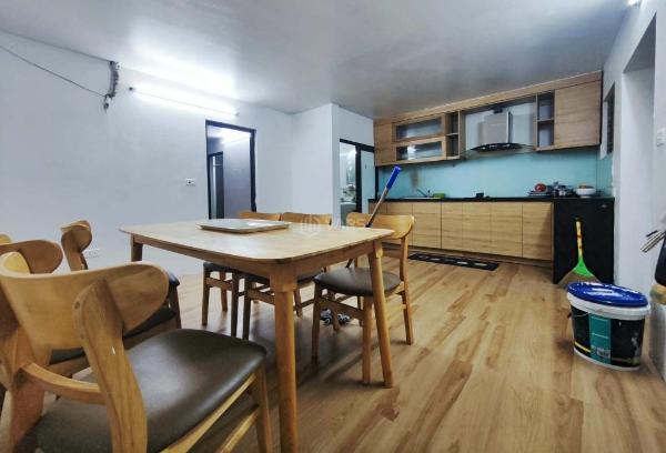 Tập thể tầng 1 thành công, nguyên 🏦 hồng, ba đình, mặt ngõ kd, 20m ra phố