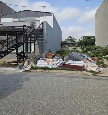 Cần bán Nhà trong hẻm 100m²