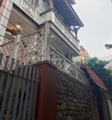 <mark style="background-color: transparent; font-weight: 400; ">Nhà đẹp Nghi Tàm - tây thuê kín phòng - thoáng 2 mặt 🏢 ngõ trước sau, bể bơi trong nhà</mark>