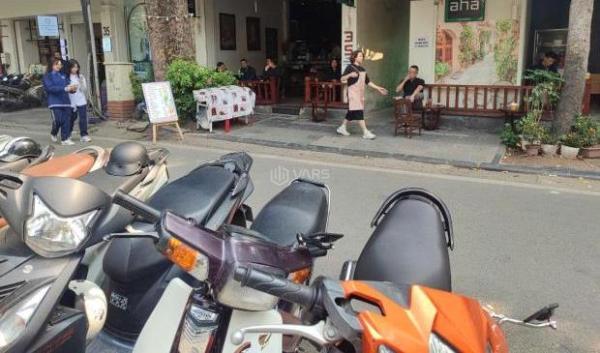 Chủ cần bán Nhà mặt phố 170m²